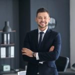 Кого выбрать для услуги «миграционный адвокат Германия»: рейтинг юристов